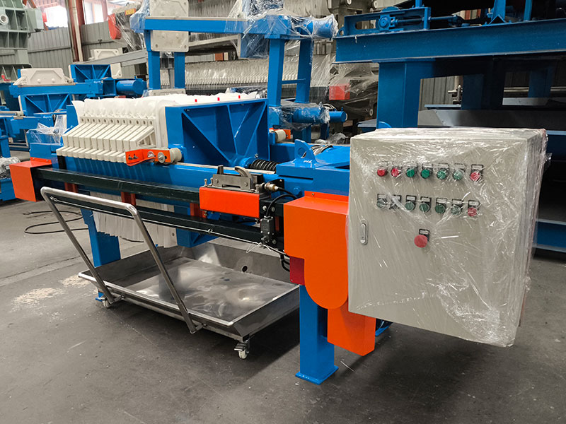 Filtre-presse à chambre de 10 m² destiné à un client néerlandais