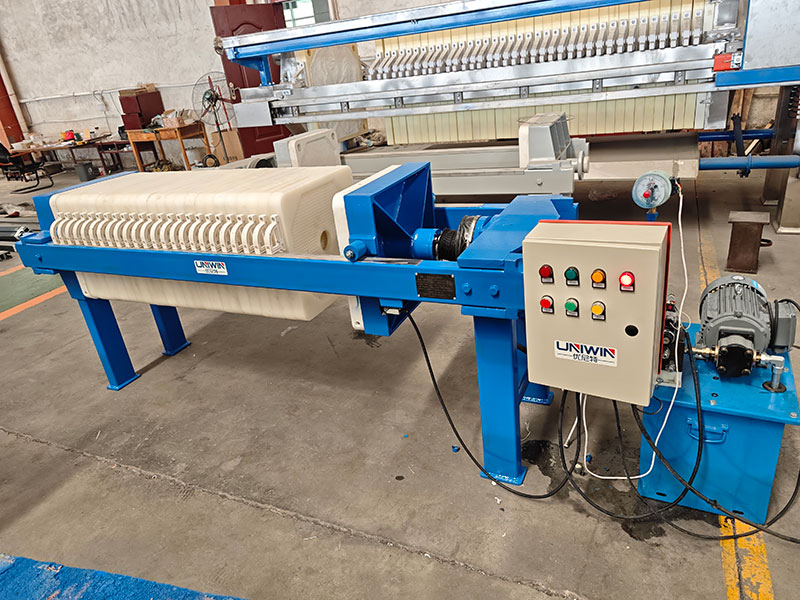 Filtre-presse à chambre de 10 m² destiné à un client indonésien